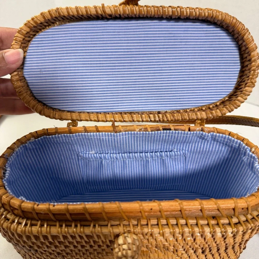 N/A handcrafted rattan